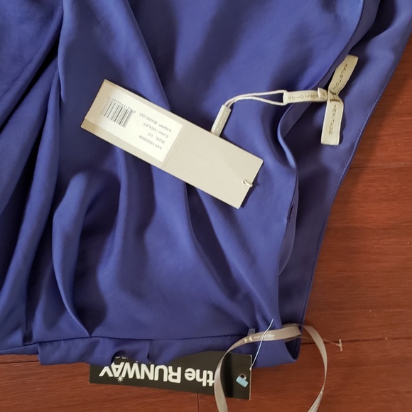 The runway, Halston one shoulder  dress in violet. - Picture 2 of 4